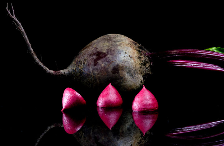 Beetroot Meringue Puff Filled with Olive Oil Foam