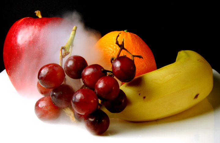 iSi Whip to make Carbonated Fizzy Fruit