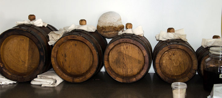 Quince Balsamic aging in different wood barrels until 2025