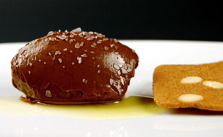 chocolate-olive-oil-725