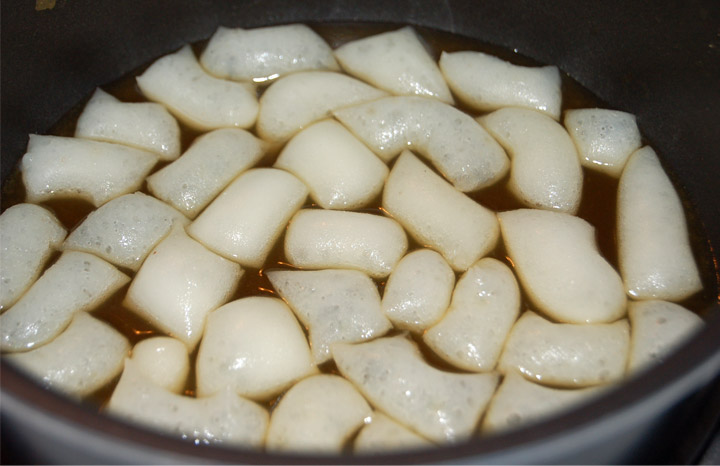 potato-foam-gnocchi-cooking