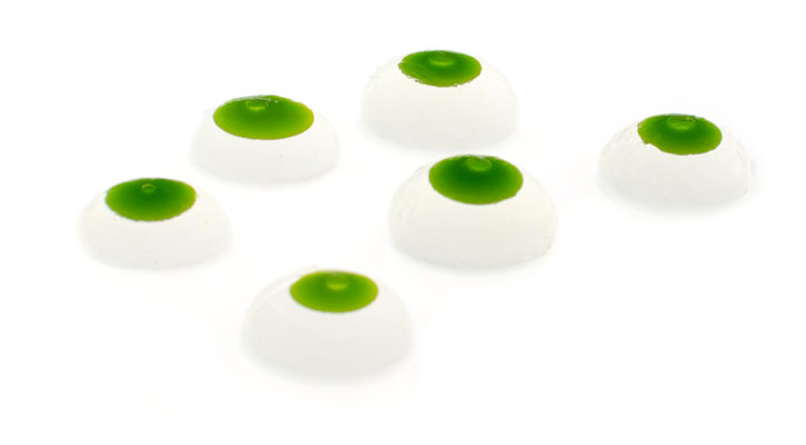 Spherification: Tomato water spheres with basil oil -final