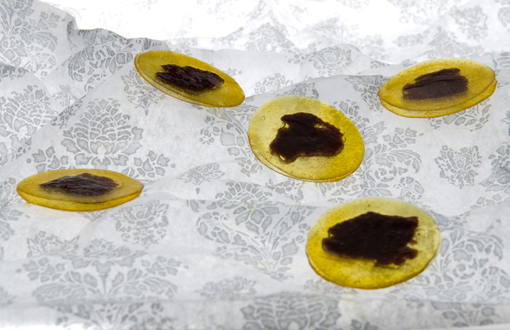 Glycerin Flakes black olive emulsion in Mango and Black Olive Discs -2