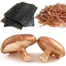 Umami rich ingredients kombu, katsuobushi and shiitake mushrooms